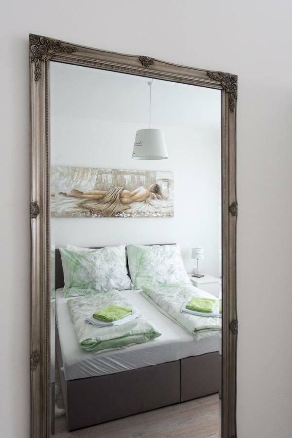 Apartamento Let It Be U1, U2, U4 Karlsplatz Oper Viena