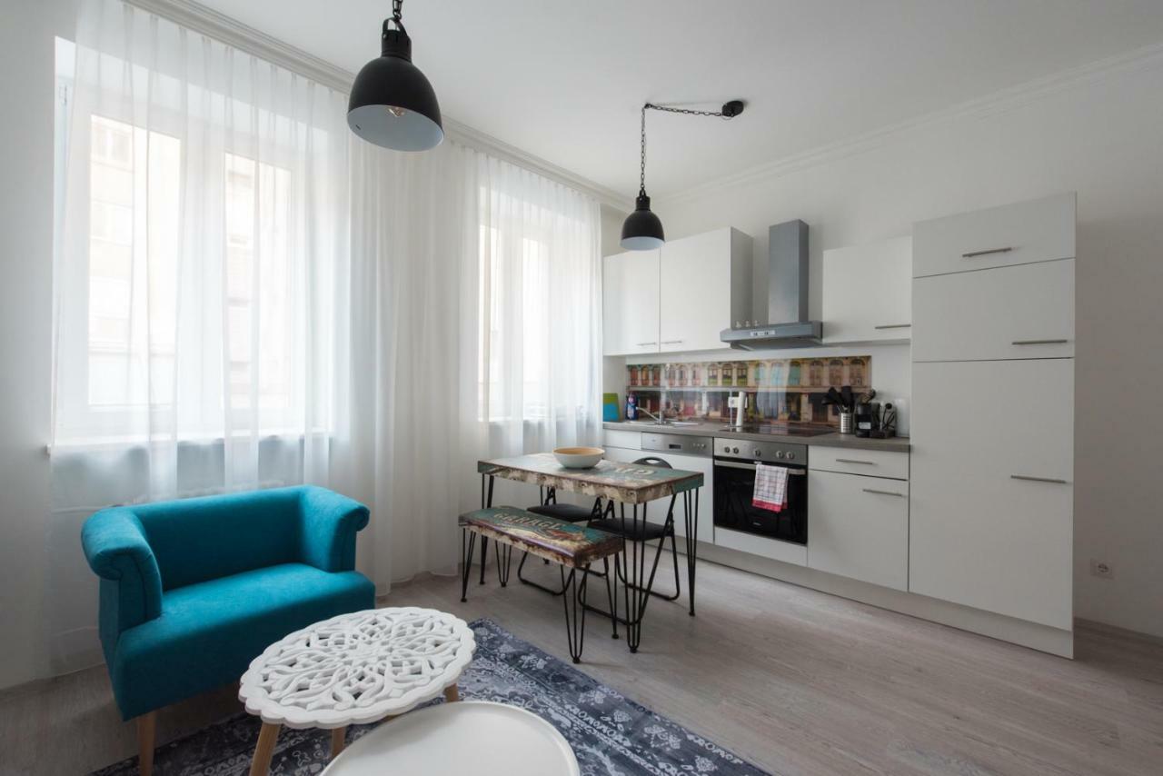Let It Be U1, U2, U4 Karlsplatz Oper Apartamento *